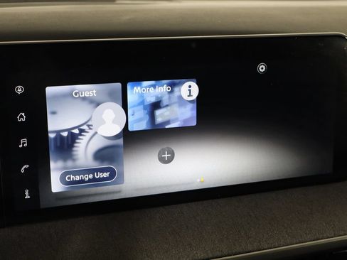 Used 2025 Nissan Kicks SV FWD image 30