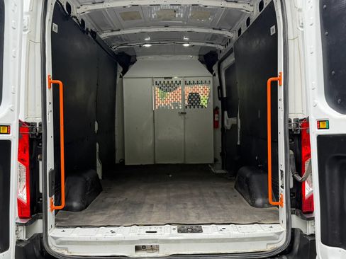 Used 2019 Ford Transit 150 148 Medium Roof RWD image 15