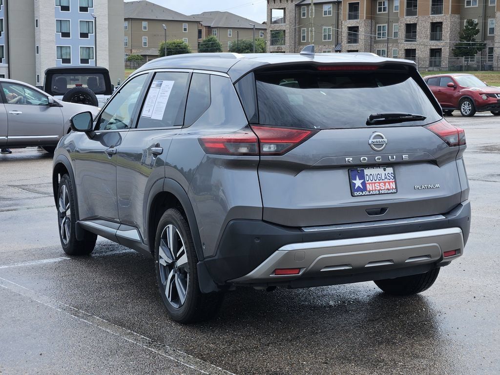 Used 2021 Nissan Rogue Platinum FWD image 4