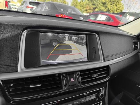 Used 2020 Kia Optima Premium image 14