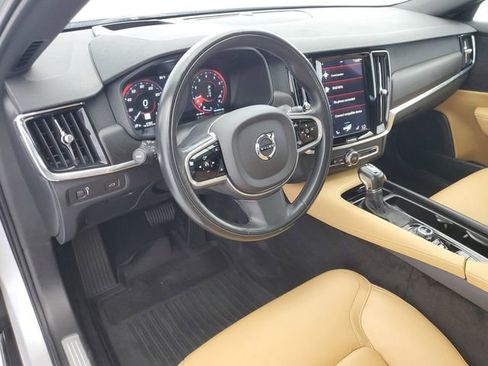 Used 2017 Volvo V90 T6 Cross Country image 20