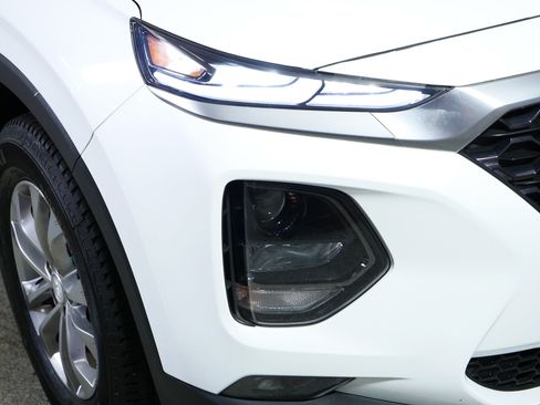 Used 2020 Hyundai Santa Fe SEL AWD/4WD image 16