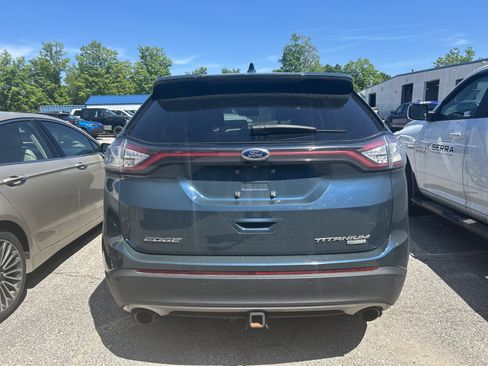 Used 2016 Ford Edge Titanium w/ Class II Trailer Tow Package FWD image 4