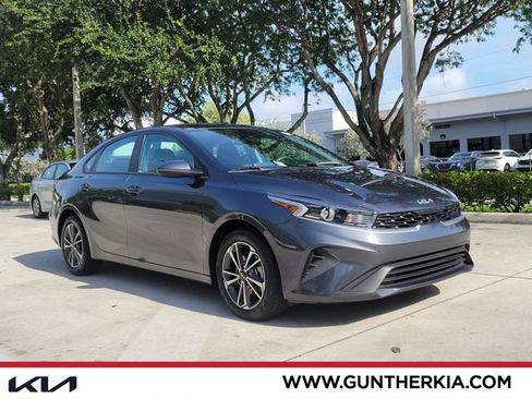 Certified 2023 Kia Forte LXS FWD image 1