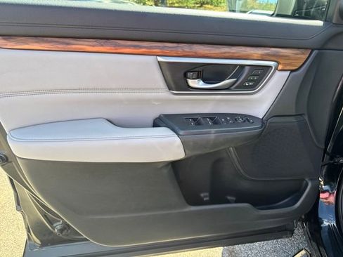 Used 2020 Honda CR-V Touring image 12