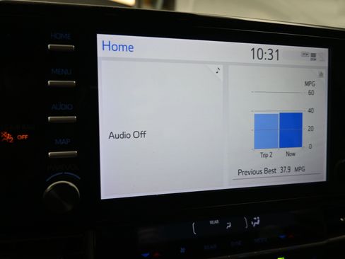 Certified 2021 Toyota Sienna XLE image 13