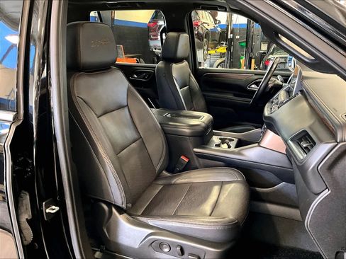 Used 2021 Chevrolet Tahoe High Country image 11