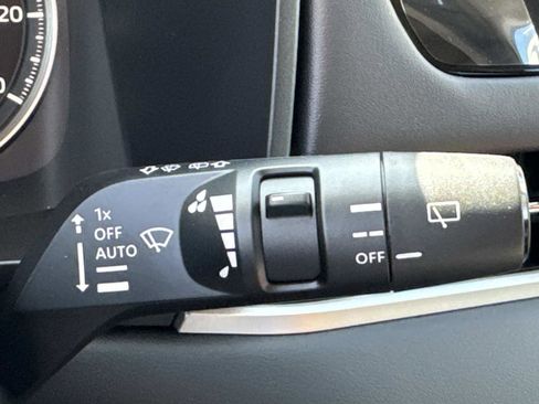 New 2025 Mitsubishi Outlander SE image 30