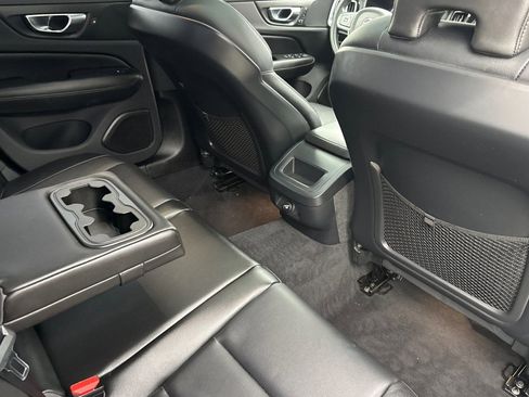 Used 2020 Volvo S60 T5 Momentum w/ Protection Package image 14