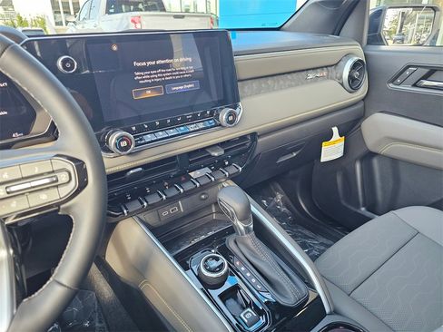 New 2026 Chevrolet Colorado ZR2 w/ ZR2 Bison Edition image 27