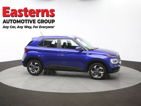 Used 2023 Hyundai Venue Limited w/ Cargo Package FWD image 47