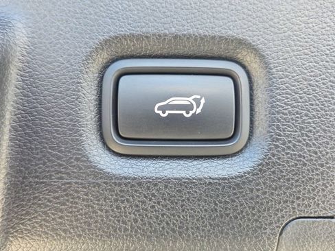 Used 2023 Hyundai Santa Fe SEL AWD/4WD image 17