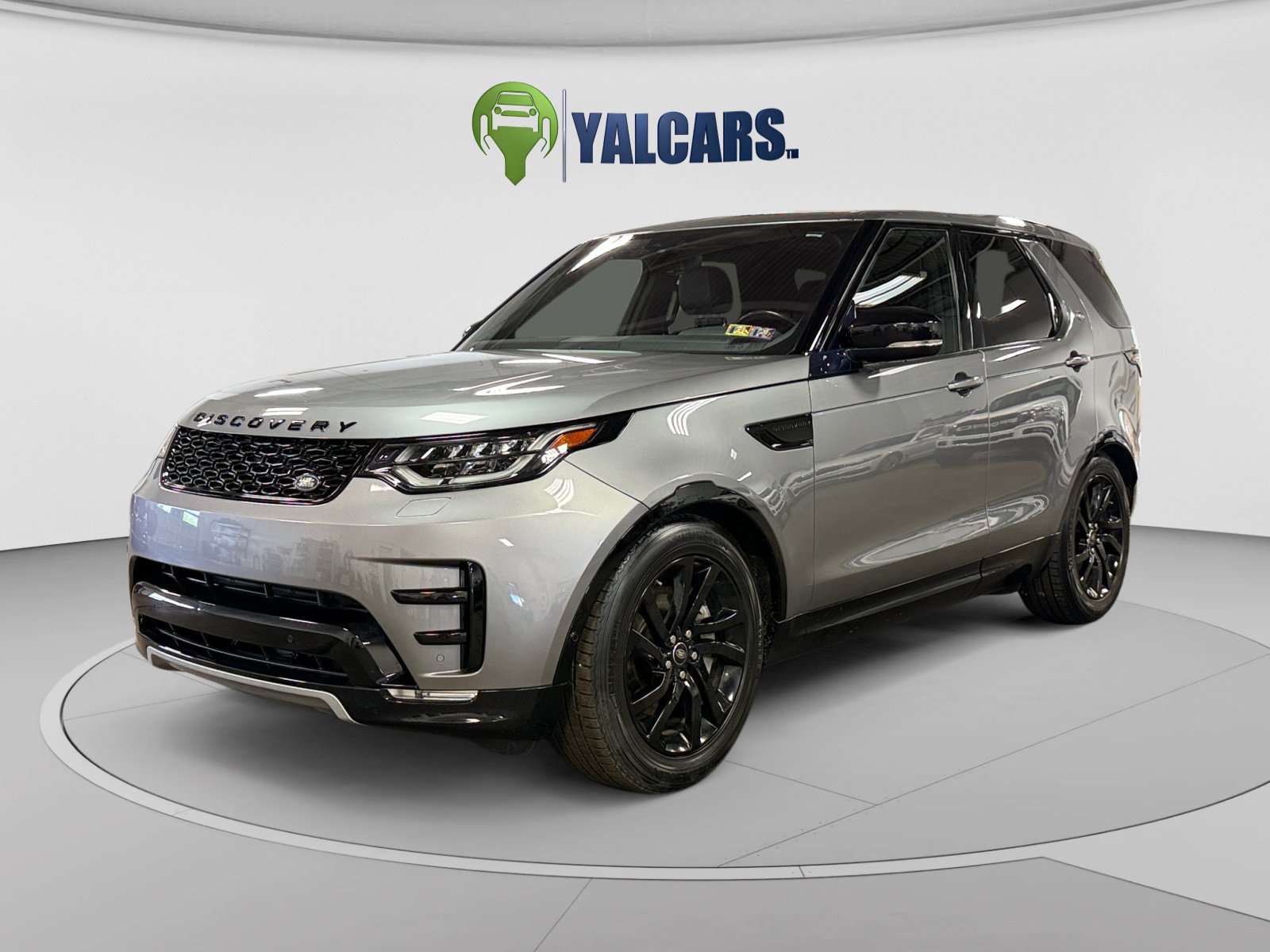Used 2020 Land Rover Discovery Landmark AWD/4WD image 1
