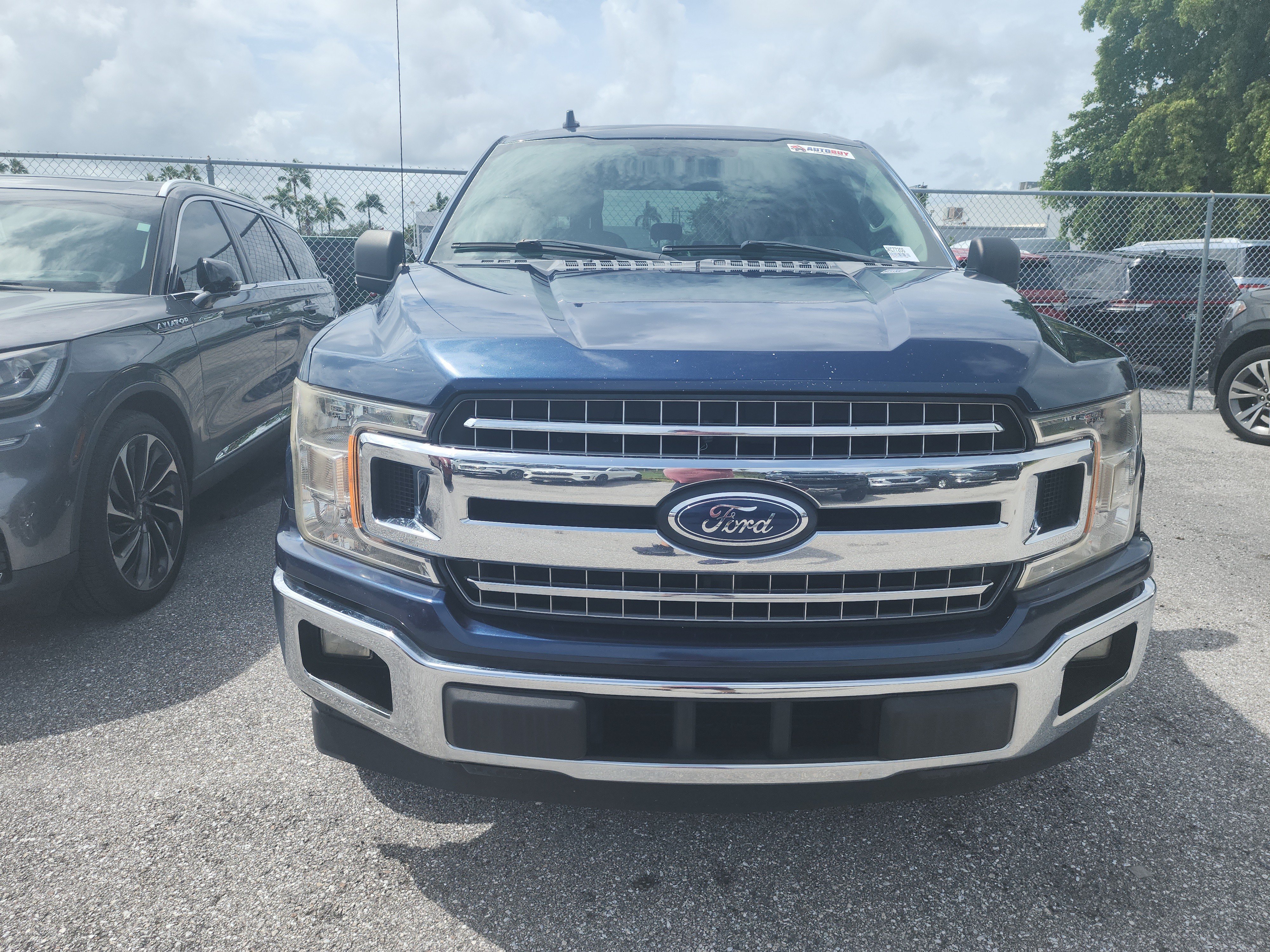 Used 2018 Ford F150 XLT w/ Equipment Group 302A Luxury RWD image 2