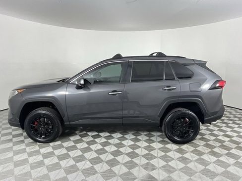 Used 2019 Toyota RAV4 Limited image 2