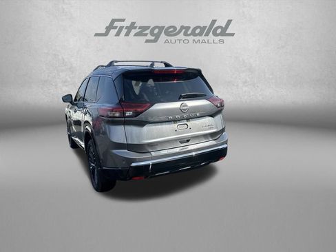 Used 2026 Nissan Rogue Platinum w/ Platinum Premium Package image 5