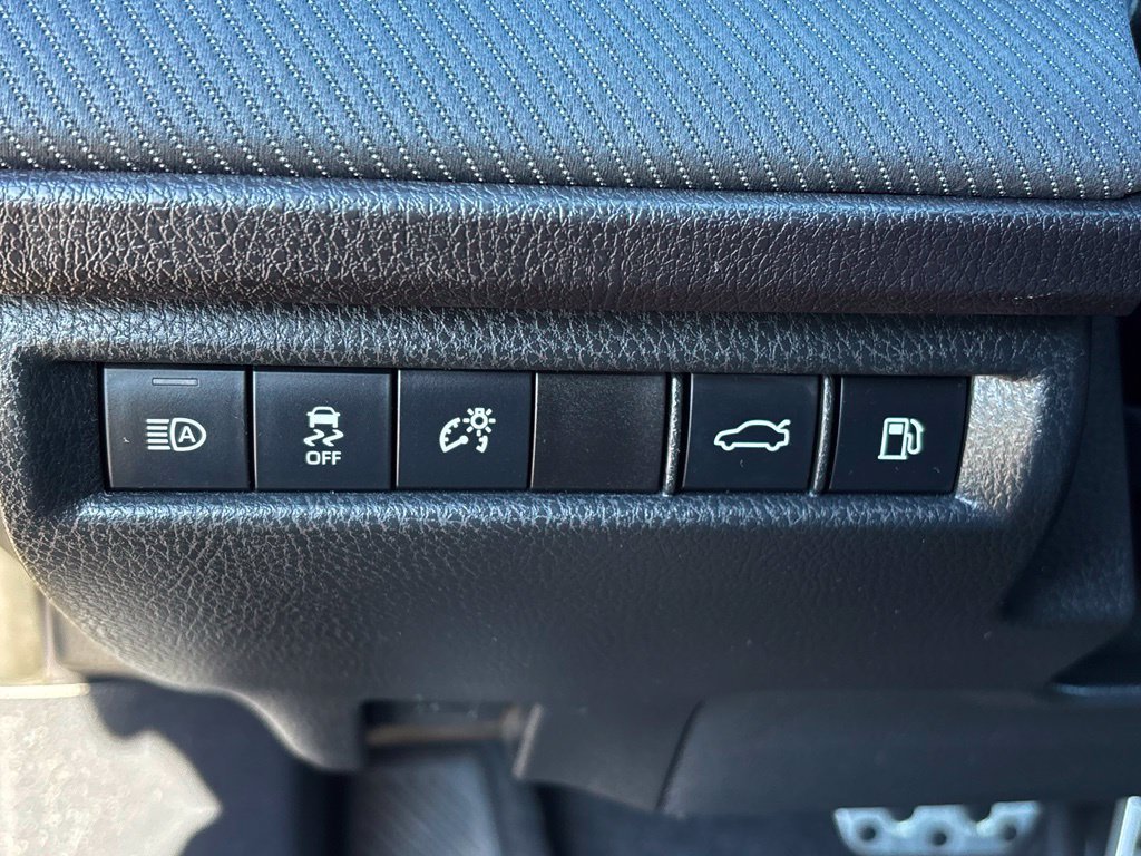 Used 2025 Toyota Camry SE FWD image 19