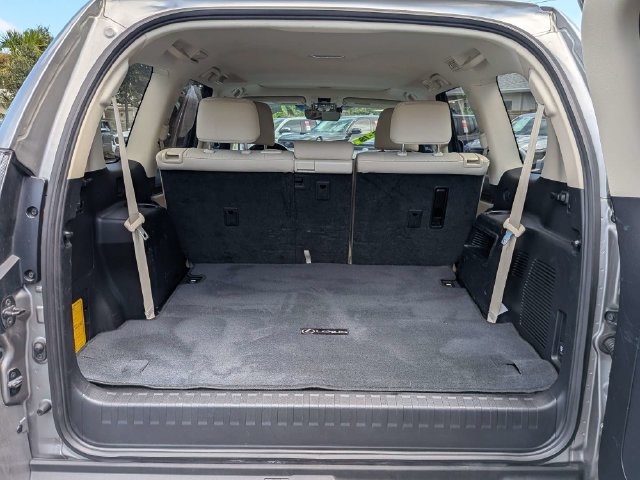 Used 2021 Lexus GX 460 Premium w/ Premium Package AWD/4WD image 12