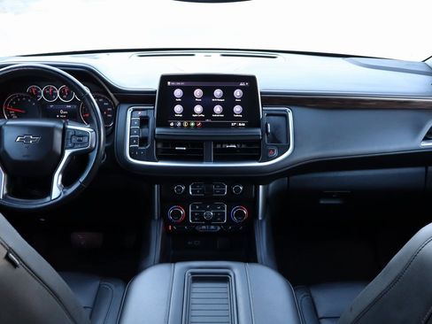 Used 2021 Chevrolet Tahoe Z71 w/ Z71 Signature Package image 19