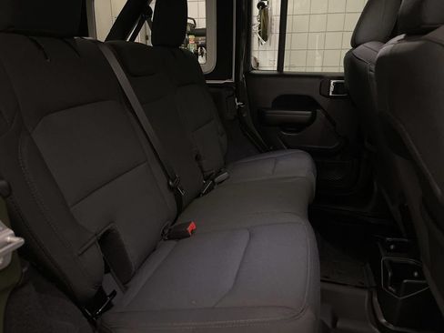 Used 2021 Jeep Wrangler Unlimited Sport AWD/4WD image 17