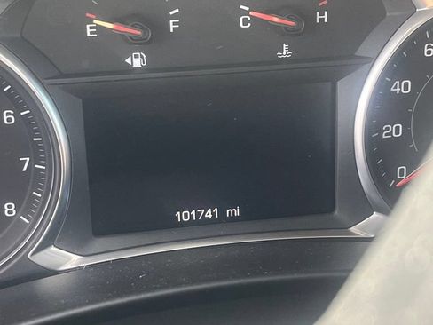 Used 2021 Chevrolet Equinox LT FWD image 7