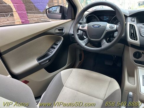 Used 2012 Ford Focus SE image 17