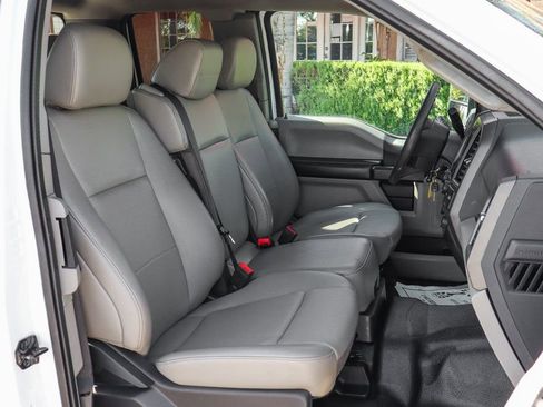 Used 2022 Ford F250 XL w/ Power Equipment Group image 41