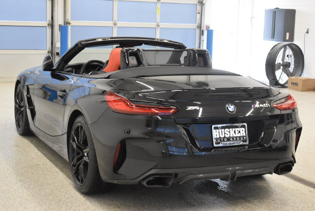 Used 2022 BMW Z4 M40i w/ Premium Package RWD image 11