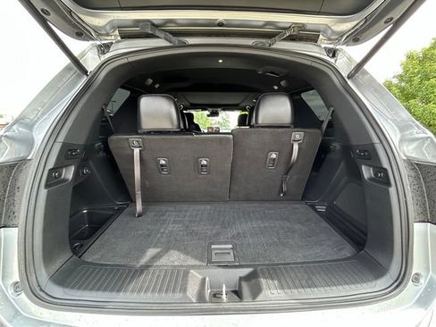 Used 2025 Honda Pilot TrailSport image 27