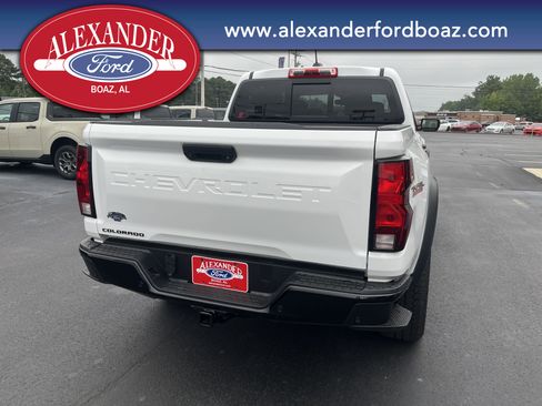 Used 2023 Chevrolet Colorado Trail Boss w/ Technology Package image 6
