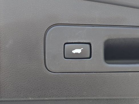 Used 2016 Acura MDX SH-AWD image 17