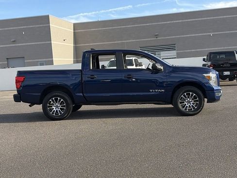 Used 2023 Nissan Titan SV image 25
