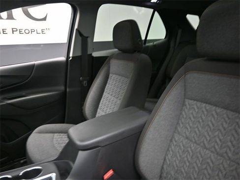 Used 2024 Chevrolet Equinox LT w/ LPO, Floor Liner Package image 16