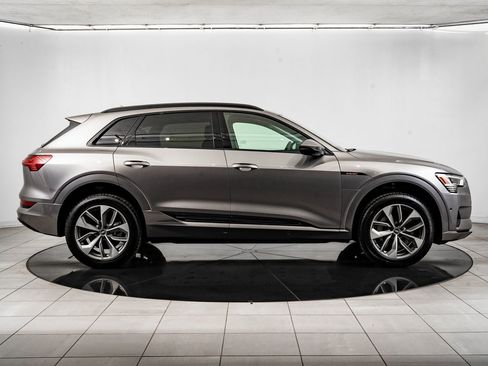 Used 2021 Audi e-tron Premium Plus w/ Premium Plus Package image 6