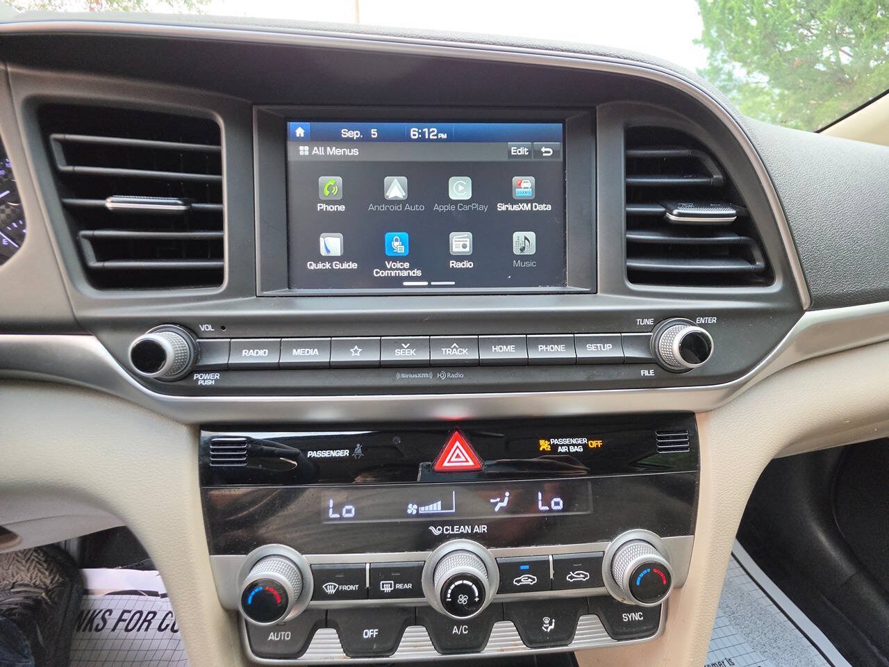 Used 2020 Hyundai Elantra SEL FWD image 13