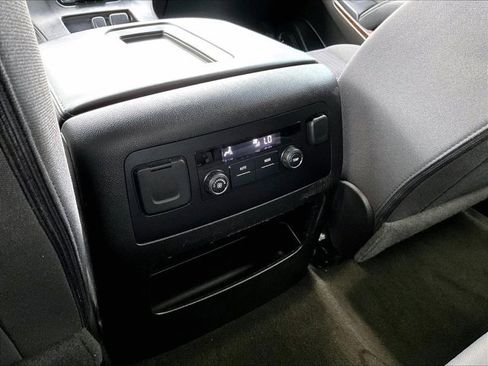 Used 2016 Chevrolet Tahoe LS image 24