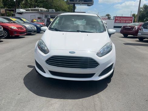 Used 2018 Ford Fiesta SE image 5