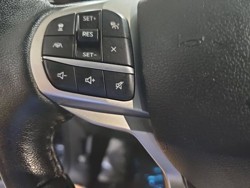Used 2021 Ford Explorer Limited w/ Hybrid Equipment Group 310A AWD/4WD image 23
