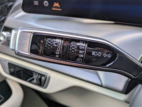 New 2026 Cadillac Vistiq Luxury image 29