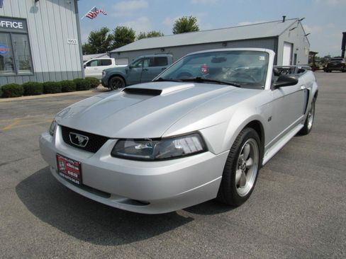 Used 2001 Ford Mustang GT RWD image 1