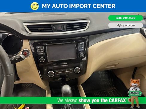 Used 2016 Nissan Rogue SL w/ SL Premium Package AWD/4WD image 10
