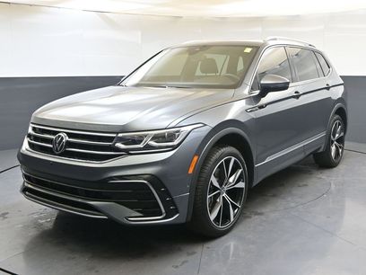 Certified 2022 Volkswagen Tiguan SEL R-Line