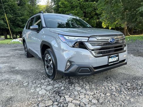 Certified 2026 Subaru Forester Premium AWD/4WD image 2