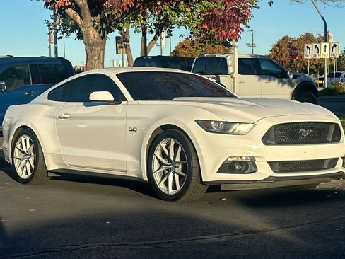 Certified 2017 Ford Mustang GT image 9