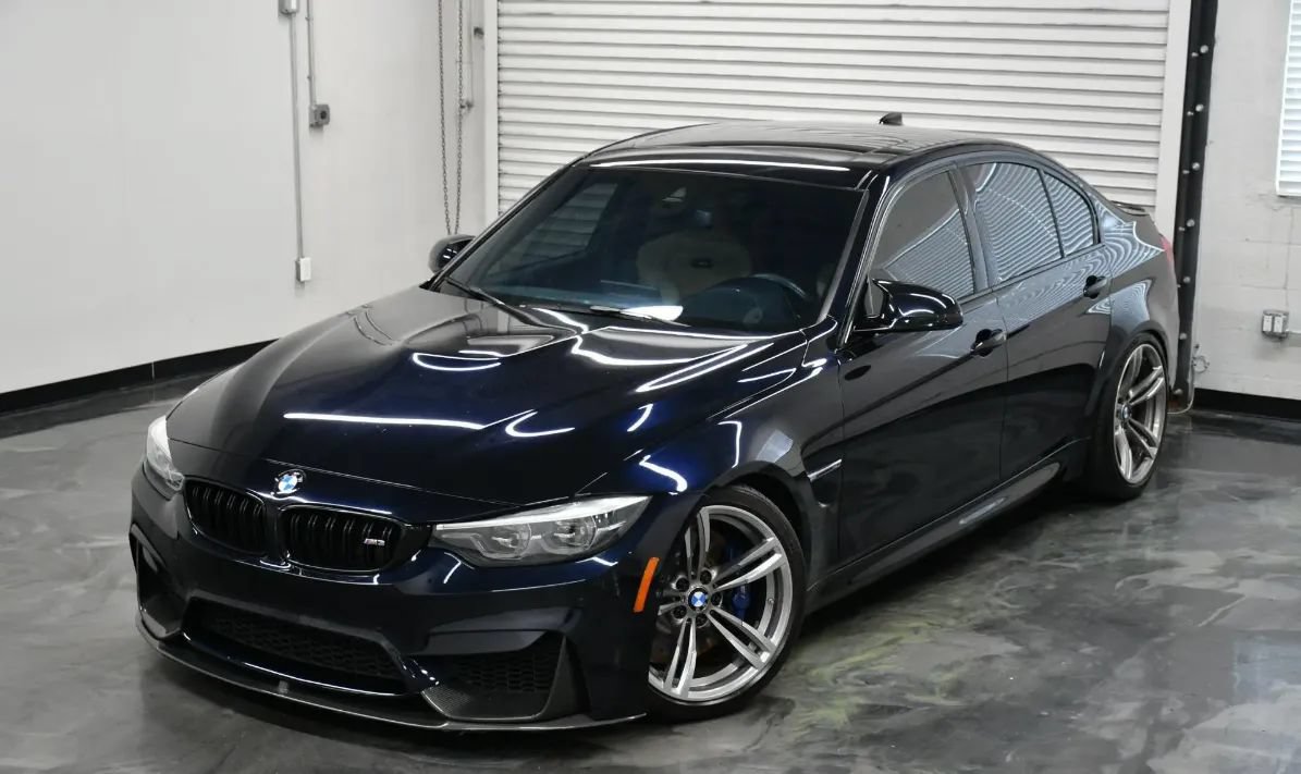 Used 2018 BMW M3 RWD image 2