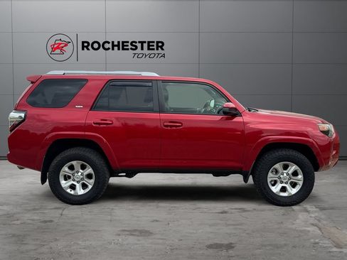 Used 2015 Toyota 4Runner SR5 AWD/4WD image 6