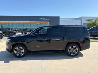 Used 2024 Jeep Wagoneer Series II w/ Flexible Seating Group AWD/4WD video 2