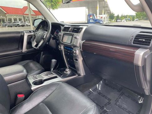 Used 2018 Toyota 4Runner Limited AWD/4WD image 74
