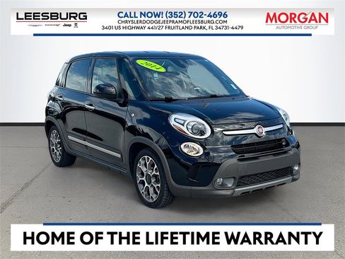 Used 2014 FIAT 500L Trekking w/ Popular Equipment Group image 1