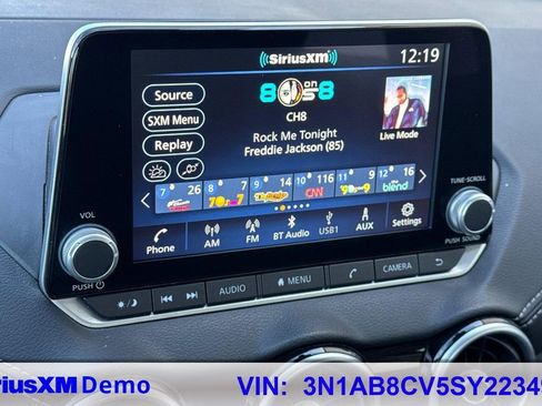 Used 2025 Nissan Sentra SV image 34